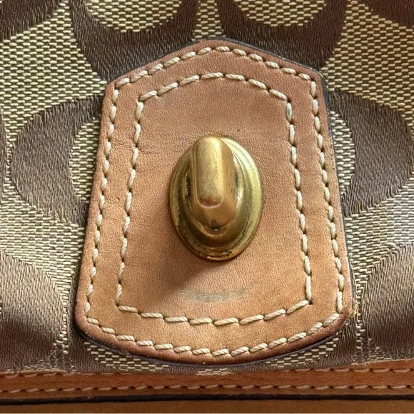 Coach Brown Tan Crossbody Bag - Picture 12 of 16